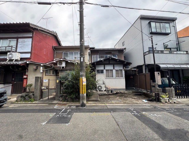 築不詳の連棟住宅2軒分